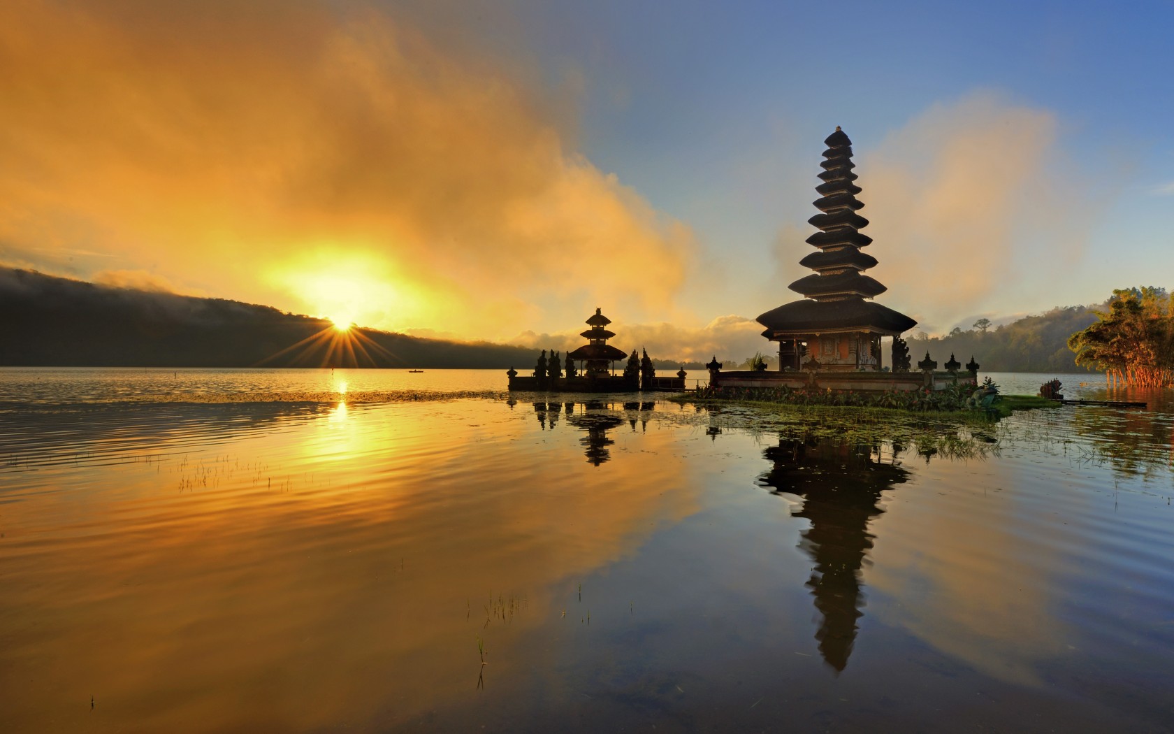 تور اندونزی با پرواز مستقیم و اقامت 7 روزه در بهترین هتل های کشور اندونزی