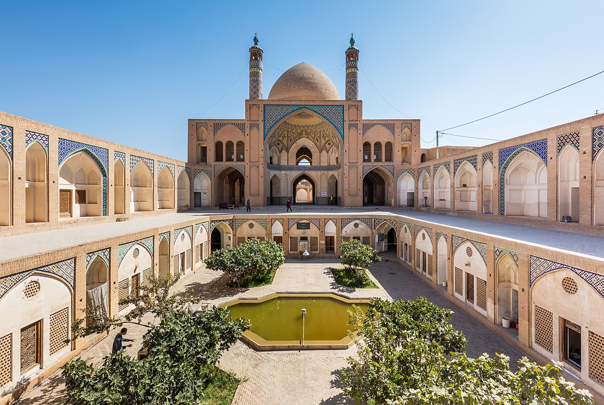 BOOK PRIVATE GUIDE IN KASHAN | PAY ON THE TOUR