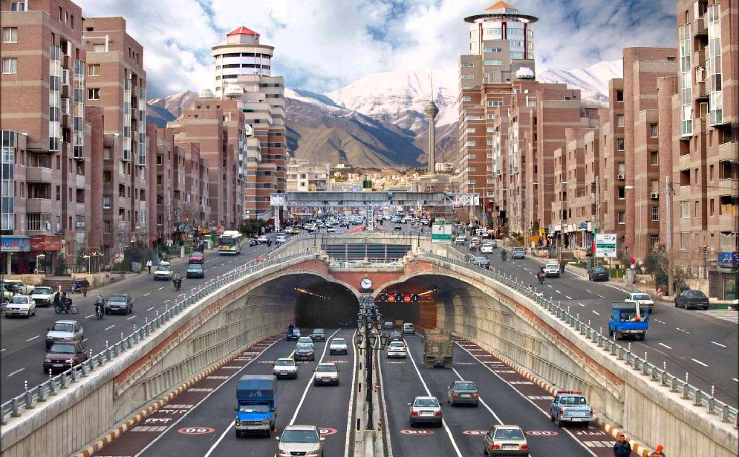 BOOK PRIVATE GUIDE IN TEHRAN | PAY ON THE TOUR