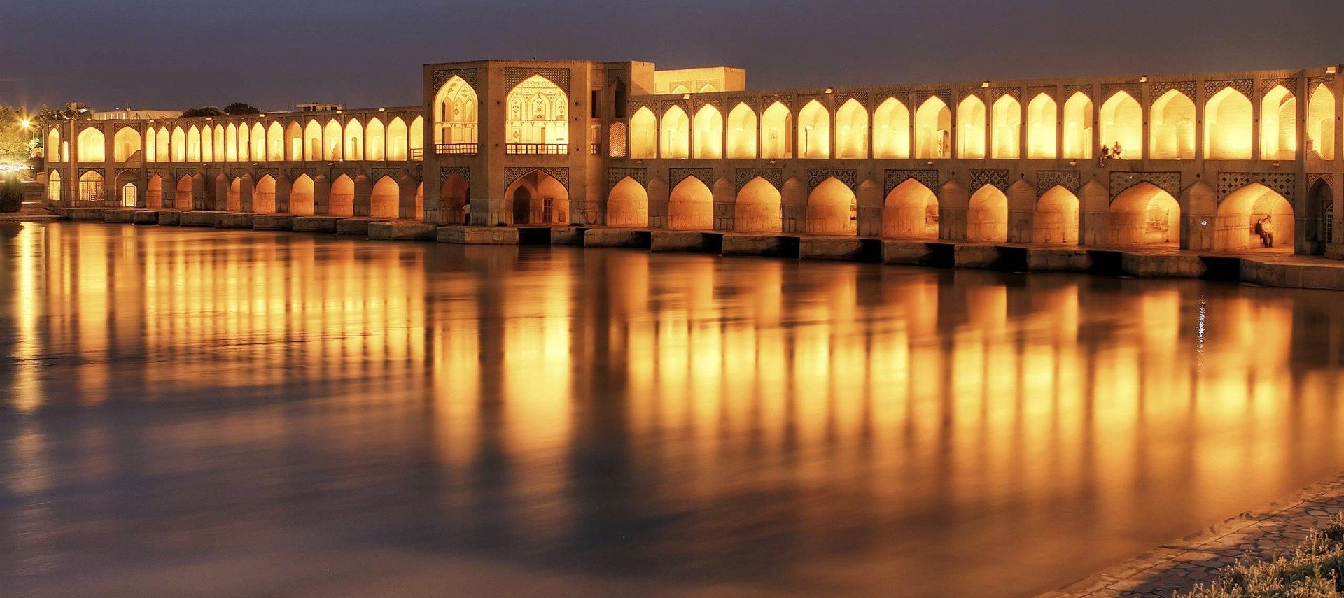 BOOK PRIVATE GUIDE IN ISFAHAN | PAY ON THE TOUR