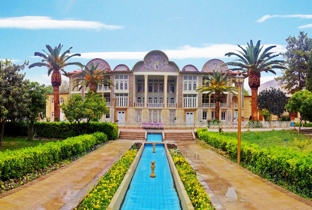 BOOK PRIVATE GUIDE IN SHIRAZ | PAY ON THE TOUR