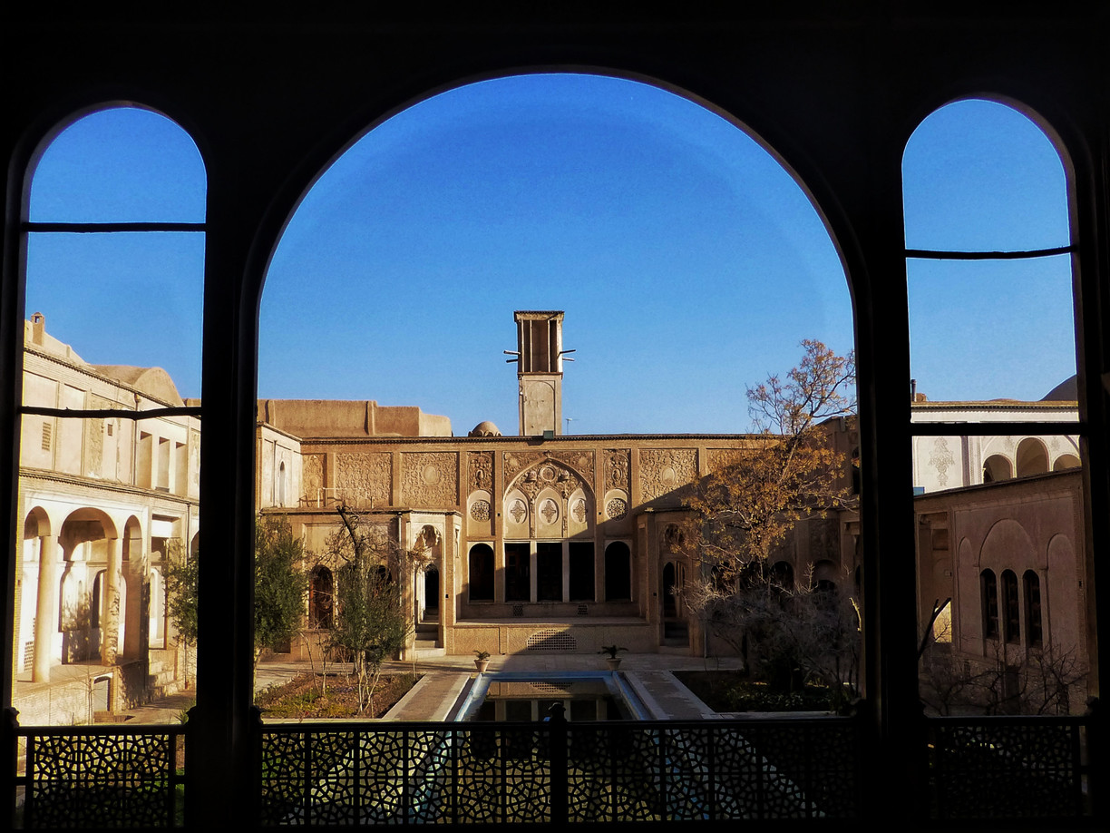 BOOK PRIVATE GUIDE IN KASHAN | PAY ON THE TOUR